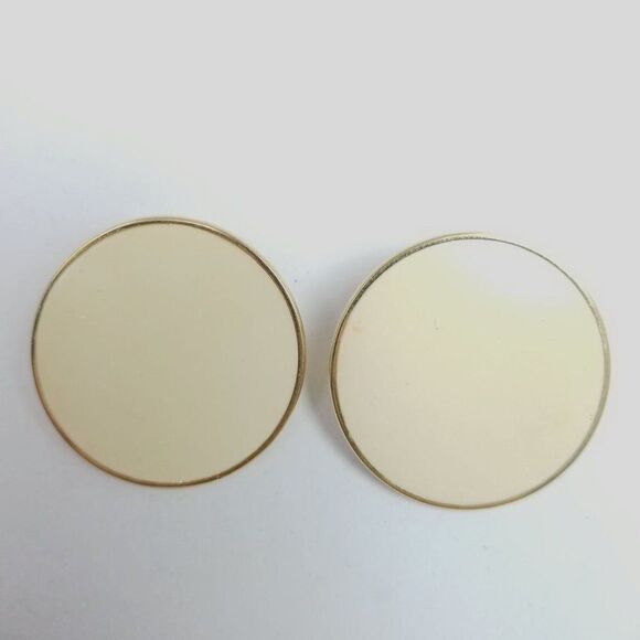 Vintage Monet Cream Enamel Round Clip On Earrings, Retro 90s Style Estate - Picture 2 of 7